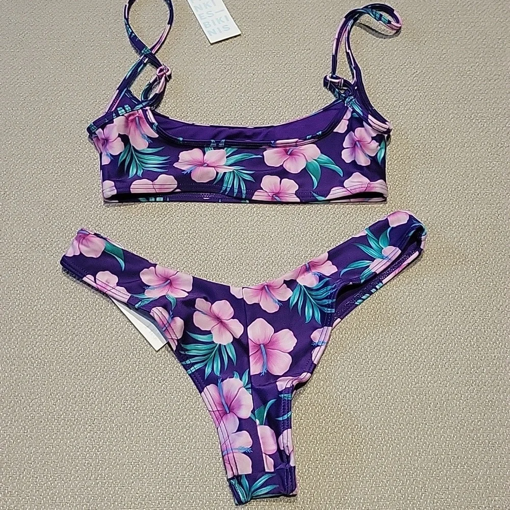Frankies Bikinis Purple Hibiscus Dallas Top and Katerina Bottom XS Beach New